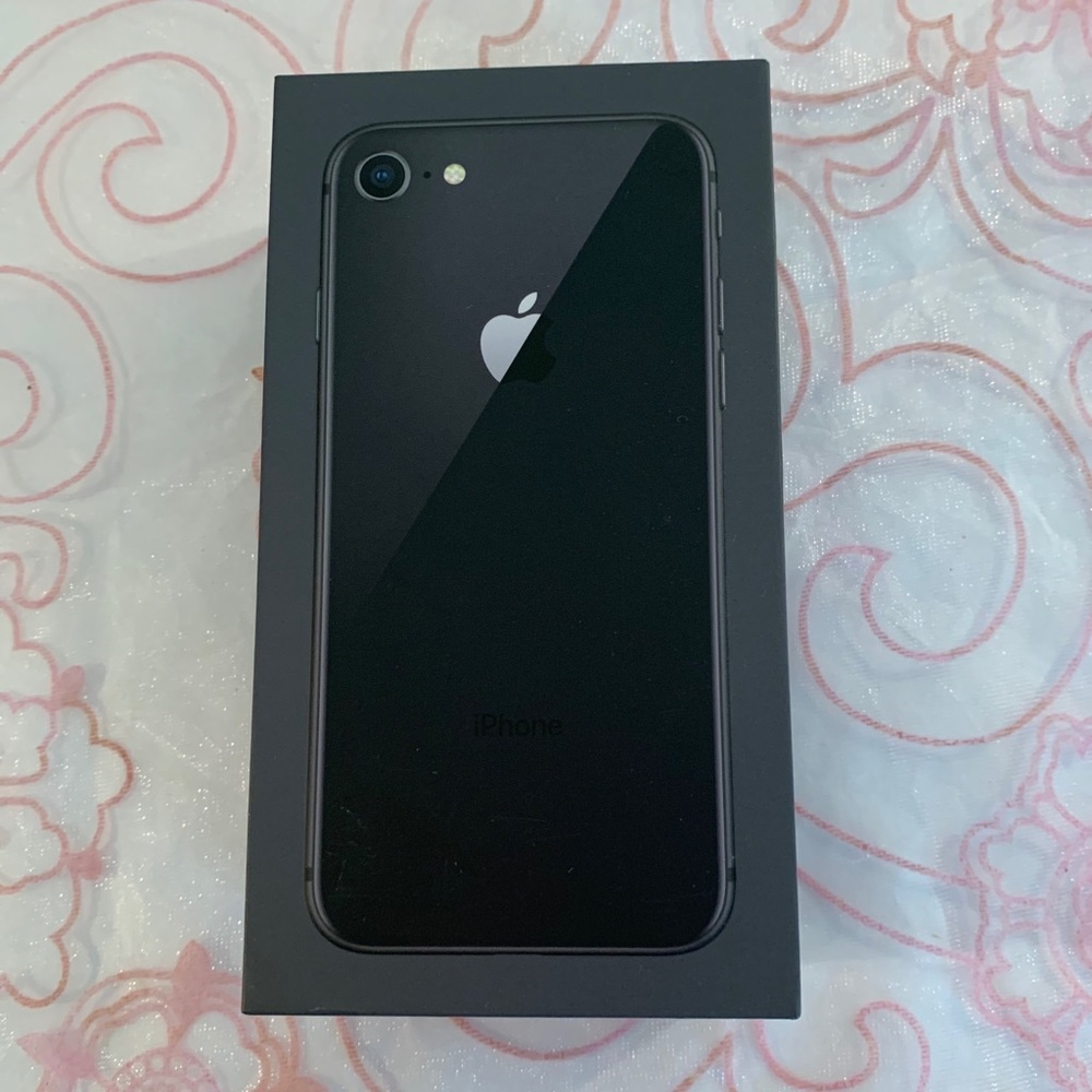 🛍📱 Apple iPhone 8 Box only